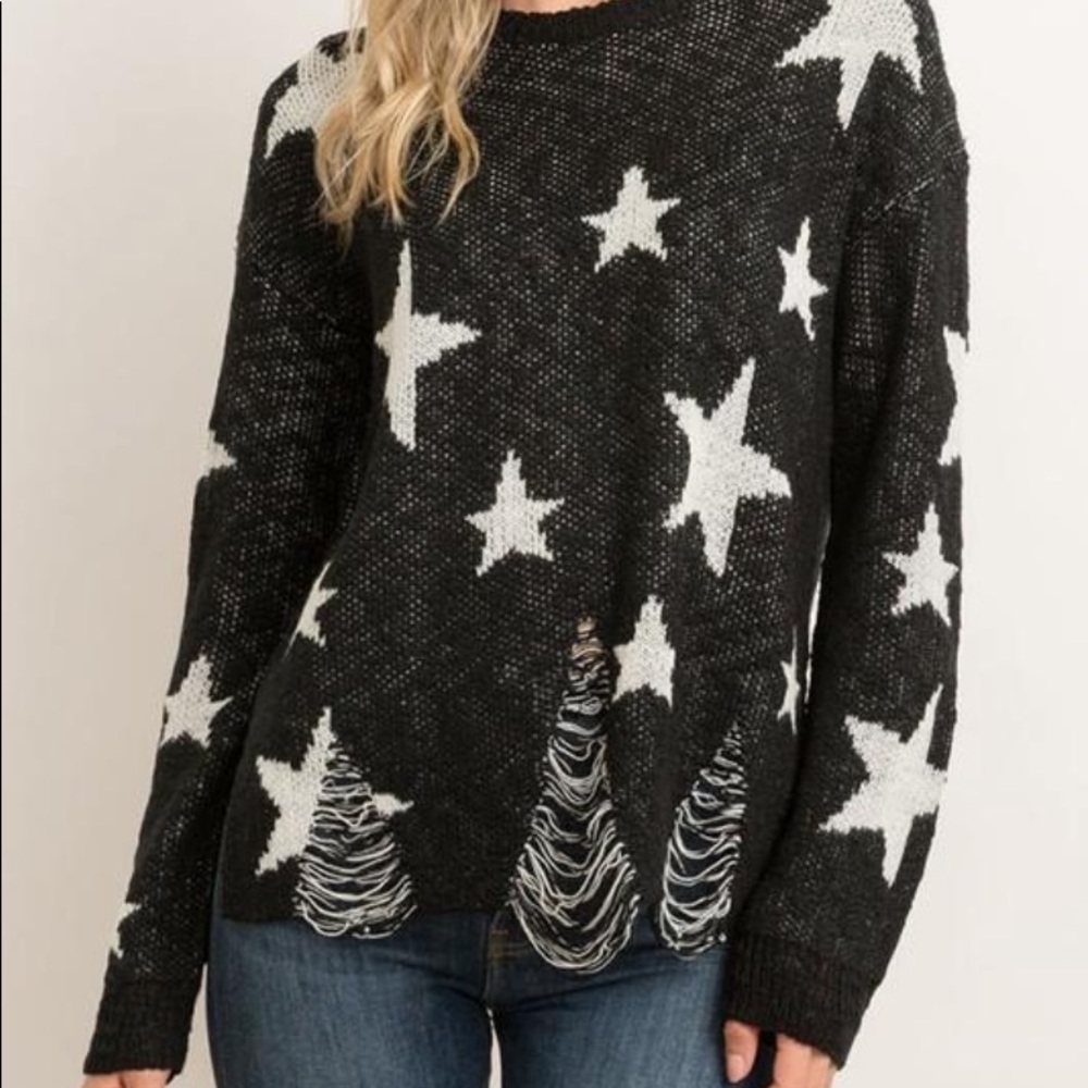 Star Sweater Snag Look - Distressed - Picture 2 of 4